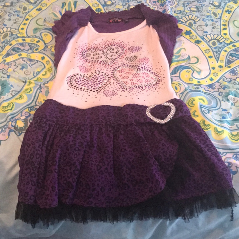 Cute purple shirt with hearts